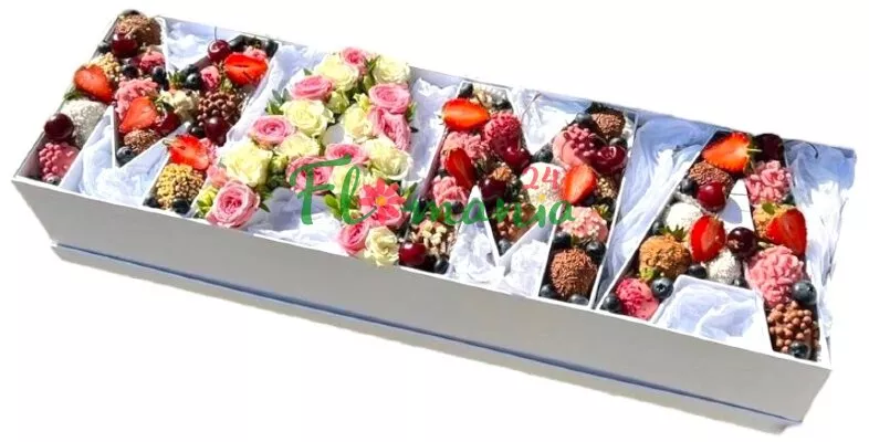 Клубника в шоколаде с розами для мамы